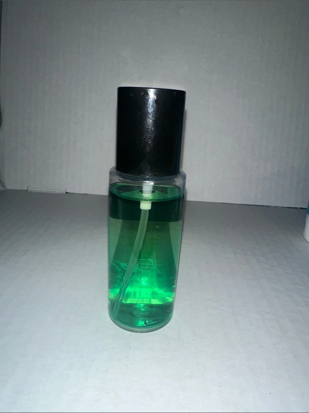Victoria’s Secret Santa Exotic Fragrance Mist - Green Bottle